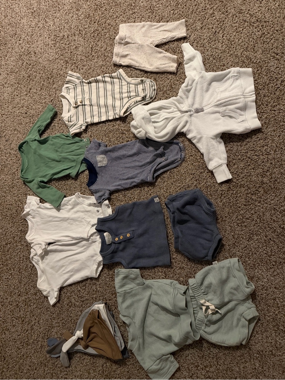 Newborn Carter's Mixed Baby One-Piece & Sets in Gender Neutral
